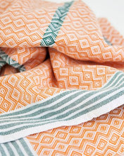 Φόρτωση εικόνας στο εργαλείο προβολής Συλλογής, Itawuli Towel